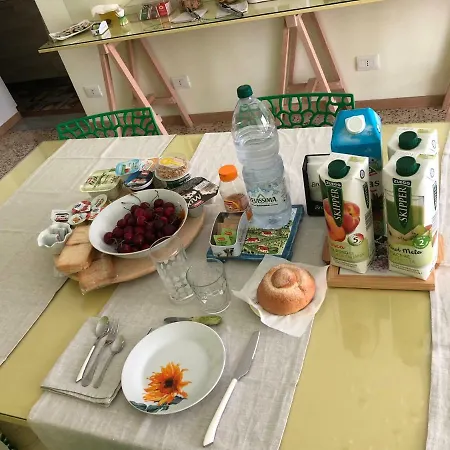 La Casa Del Liberty بيت ضيافة 4*